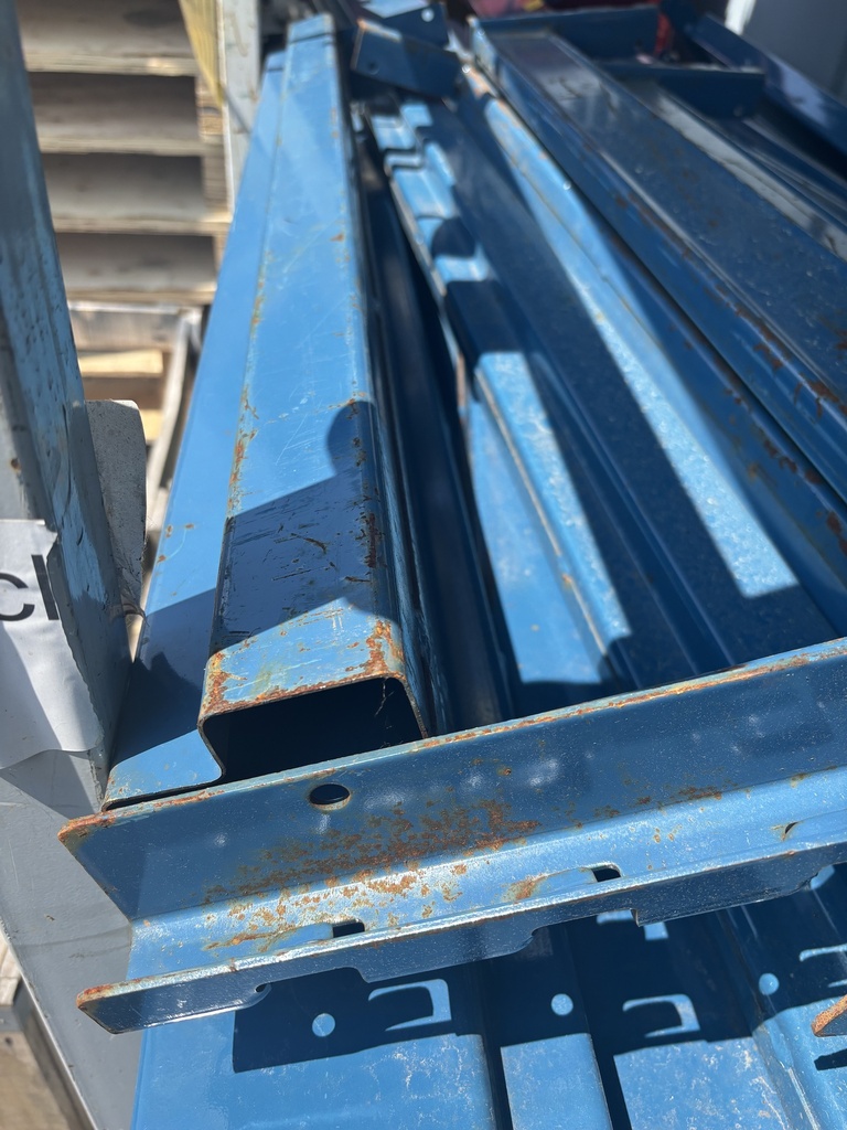 Used Beams: Mastorak 4ft(48in) long x 4in (Step) Blue