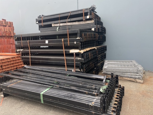 [U-RRB230-B] Used Beams: Redirack 08ft 3in(99in) long x 3.5in 3-Tab (Box) Black